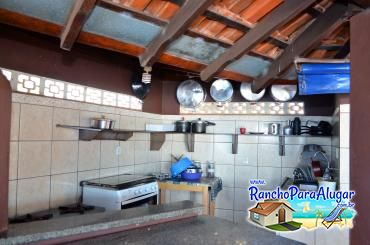 Rancho Quiosque para Alugar em Miguelopolis - Cozinha no Quiosque