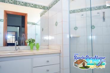 Rancho Rufino para Alugar em Miguelopolis - Banheiro da Suite 1