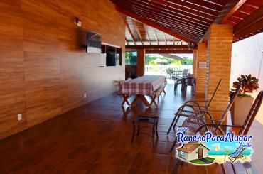 Rancho Glória para Alugar em Miguelopolis - Varanda com Área Gourmet