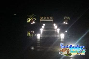 Rancho Alameda das Orquídeas II para Alugar em Miguelopolis - Píer Todo Iluminado