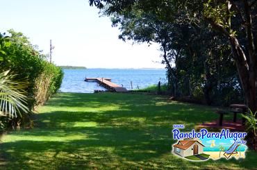 Rancho Kauan para Alugar em Miguelopolis - Vista do Quarto para o Rio