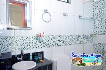 Rancho São Miguel À Venda em Miguelopolis - Banheiro da Suite 4