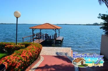 Rancho Meirival 3 para Alugar em Miguelopolis - Píer com Quiosque