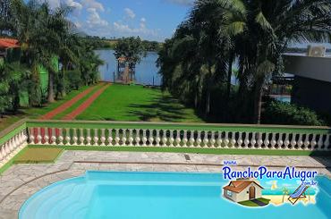 Rancho Morada dos Anjos para Alugar em Miguelopolis - Vista da Piscina para o Píer