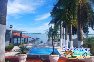 Rancho Paraíso das Águas para Alugar em Miguelopolis - Vista da Piscina para o Rio