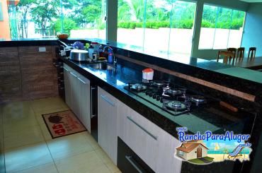 Rancho Classe A para Alugar em Miguelopolis - Cozinha