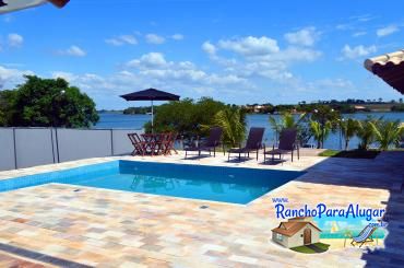 Rancho Recanto Maranata para Alugar em Miguelopolis - Vista da Varanda para a Piscina