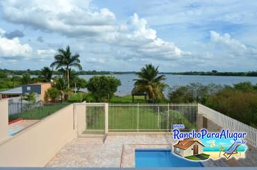 Rancho Estância do Angá para Alugar em Miguelopolis - Vista da Sacada para a Piscina