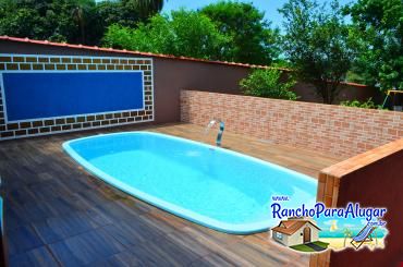 Rancho Show Barbosa 1 para Alugar em Miguelopolis - Piscina com Hidromassagem