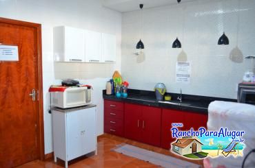 Rancho Laura Mariana para Alugar em Miguelopolis - Cozinha