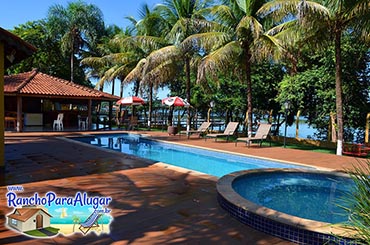 Rancho Primavera para Alugar em Miguelopolis - Piscina com Jacuzzi