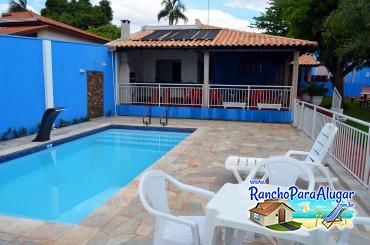 Rancho Cunha para Alugar em Miguelopolis - Vista da Piscina para a Varanda