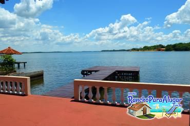 Rancho Recanto do Rio Grande para Alugar em Miguelopolis - Vista da Varanda para o Píer