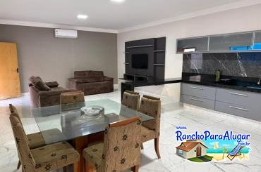 Rancho Top 10 para Alugar em Miguelopolis - Cozinha