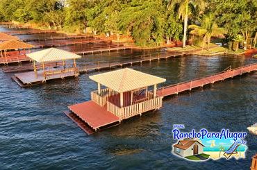 Rancho Top 10 para Alugar em Miguelopolis - Pier com Quiosque