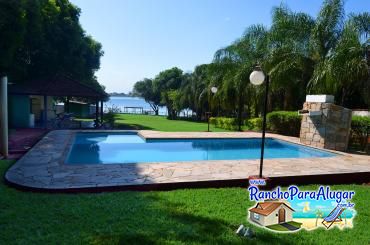 Rancho Viva para Alugar em Miguelopolis - Piscina ao Lado do Quiosque