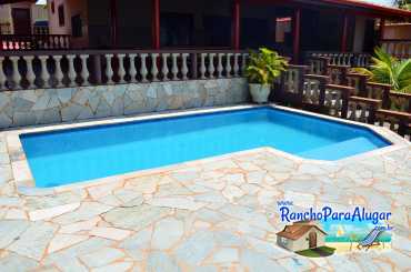 Rancho Meirival 1 para Alugar em Miguelopolis - Piscina