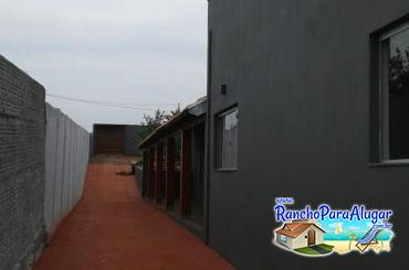 Rancho Silva para Alugar em Miguelopolis - Dormitórios Atras da Casa