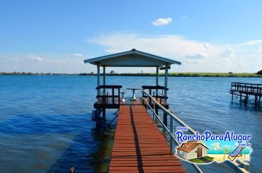 Rancho Castelo 2 para Alugar em Miguelopolis - Quiosque Sobre o Píer