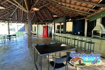 Rancho Chales do Rio Grande para Alugar em Miguelopolis - Área Gourmet