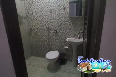 Rancho Vô Mário para Alugar em Miguelopolis - Banheiro da Suite 2