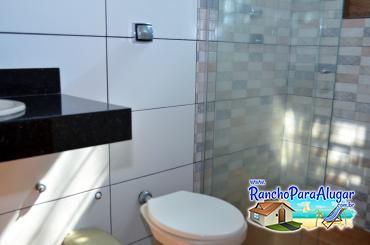 Rancho Recanto Dorotheo para Alugar em Miguelopolis - Banheiro da Suite 1