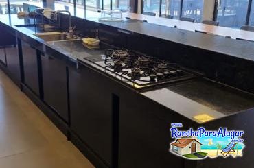 Rancho Camarote para Alugar em Miguelopolis - Cozinha