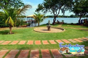 Rancho El Shaddai para Alugar em Miguelopolis - Vista da Piscina para o Rio