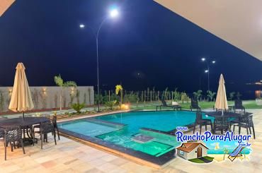 Rancho Meirival 7 para Alugar em Miguelopolis - Piscina ao Lado da Área para Churrasco