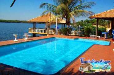 Rancho Recreio 3 para Alugar em Miguelopolis - Piscina