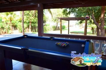 Rancho Gambi para Alugar em Miguelopolis - Mesa de Bilhar
