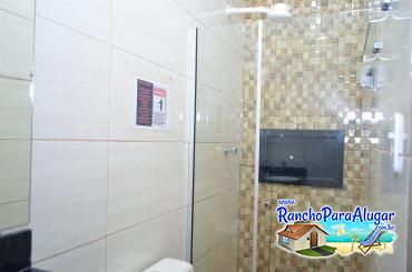Rancho Gambi para Alugar em Miguelopolis - Banheiro da Suite 2